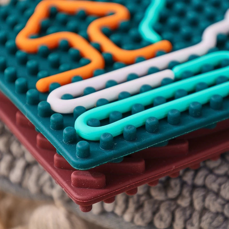 Silicone Montessori Toys Sensory Activity Board Calming Fidget Toys Silent Mindfulness for Kids Anxiety Relief Sensory Board